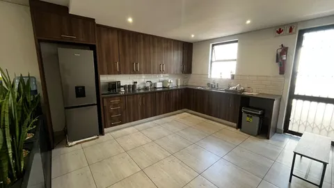 Studio Park, 5 Concourse Crescent, Lonehill - Building 77 - 377m² - Office - For Sale - To Let - Lonehill (8)